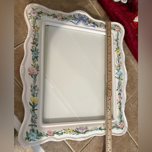 Floral Ribbon Ceramic Picture Frame - Picture 3 of 6